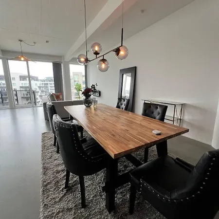 Elite Aa Harbour Penthouse