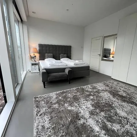 Elite Aa Harbour Penthouse *