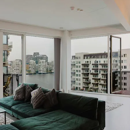 Elite Aa Harbour Penthouse Apartment