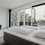 Elite Aa Harbour Penthouse