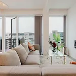 Elite Aa Harbour Penthouse